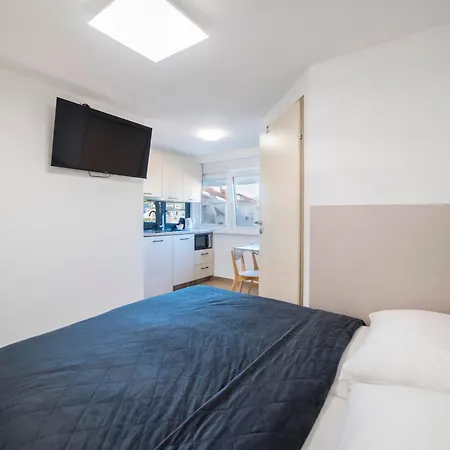 Pamer Studio Apartment 05, 4Th Floor, No Elevator Zagreb Exterior photo