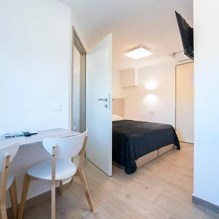 Pamer Studio Apartment 05, 4Th Floor, No Elevator Zagreb Exterior photo